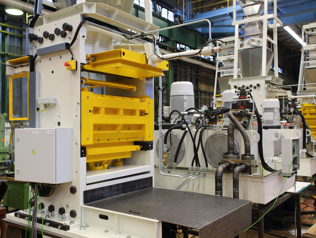 RAPCO vertical bale press machine